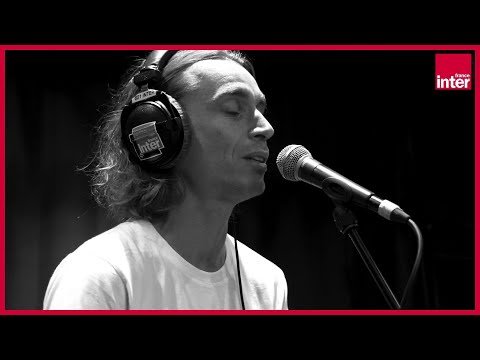 "Quand je marche", Ben Mazué en live dans Côté Club