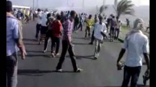 preview picture of video 'Hot water, EU-tears & bullets-Khormaksar Aden 25-02-2011 العريش خورمكسر عدن'