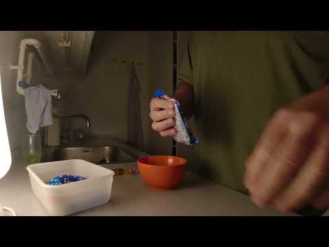 MongoTV_10184 - SPISER SKÅL SLIK TIRSDAG AFTEN MED SALT LAKRIDS OG VINGUMMI