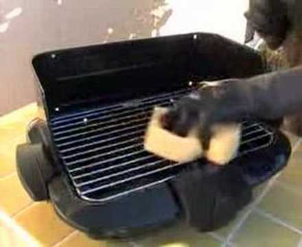 comment nettoyer la grille d'un barbecue weber