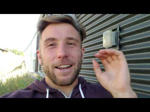 Mind Bending Astronomy:  Episode 26 - Falling Into A Black Hole