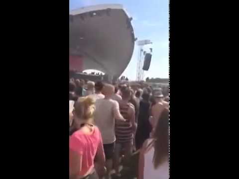 MARCO CAROLA played  People In The Front  Kasbah Zoo & OniWax Remix @ LOVE FAMILY PARK 2014