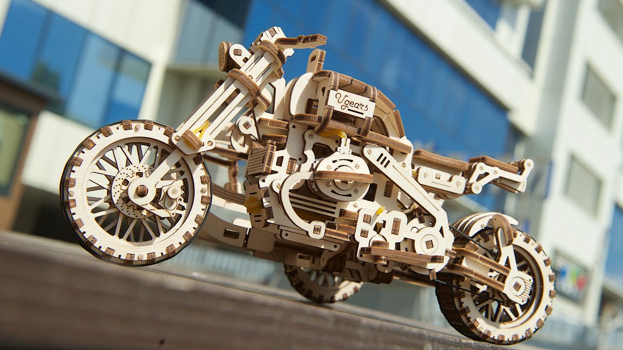 Ugears 3D dřevěné mechanické puzzle UGR-10 Motorka (scrambler) s vozíkem