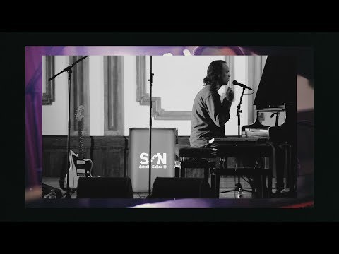 Peter Broderick - "Eyes closed and traveling + Below it" - Liceo de Ourense