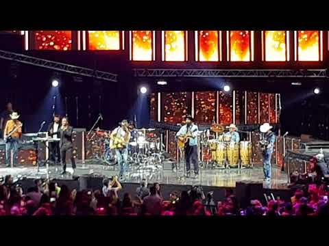 La Leyenda y Los Claxons - Hay algo en ti