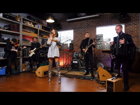 Raluka & Proiectul Balkanic  -  Cu-o damigeana si-un pahar  |  Live session