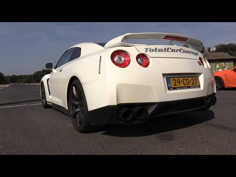 1050HP Switzer P800 Nissan GT-R - BRUTAL Accelerations + Backfire FLAMES!