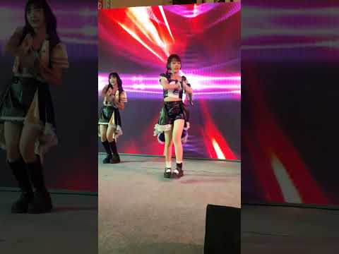 [Guitar Fancam] Kiss Kitsune : Cheeky Parade @ Motor Show 2023 : FashionIsland (20230305)