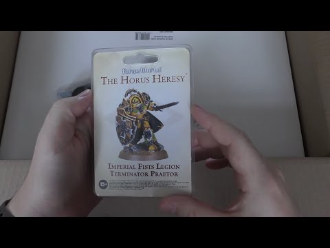 Imperial Fists Legion Praetor in Terminator Armour - Unboxing (HH)