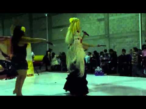 VERONICA PINEDA Imitando a GLORIA TREVI (Esa hembra es Mala)- Nov 2011