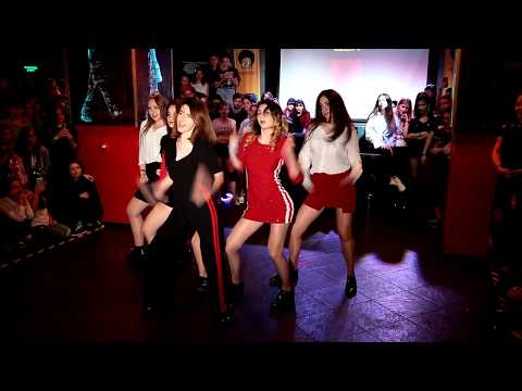 O2X —  Red Velvet — Intro & Peek-a-Boo