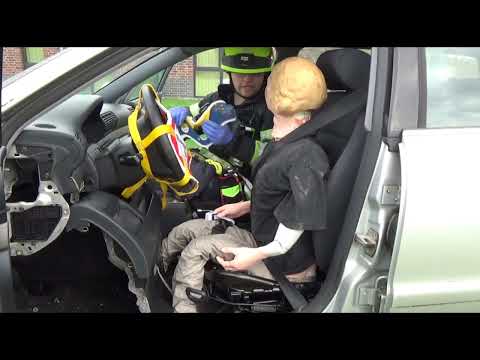 Feuerwehr QuickTipp Nr. 18 - Innere Retter beim Verkehrsunfall Teil 2