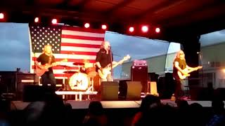 Kentucky Head Hunters Perform It&#39;s Chitlin Time