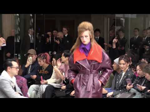 Le défilé Miu Miu vu par Morgane Polanski - L'OFFICIEL