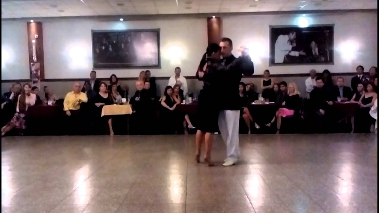 Csongor Kicsi y Laura Iaru, Milonga La Baldosa 2/2