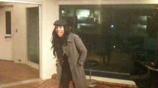 Melanie Fiona - Somebody Come Get Me