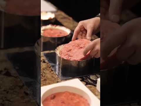 Making strawberry chocolate cake😋😋😊😋😊😋@#shorts#