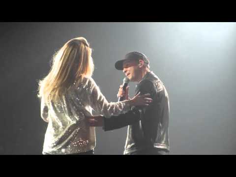 10.11.15 Gavin DeGraw final appearance on tour with Shania Twain