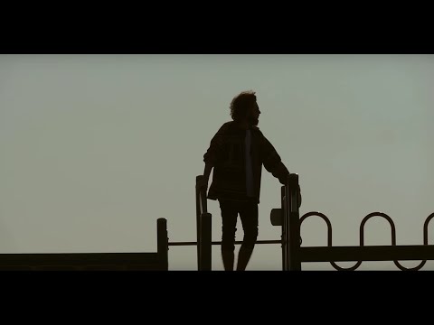 PABLO ROSO PASEA SOLO