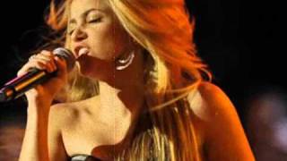 SHAKIRA  -  Este amor es lo más bello del mundo