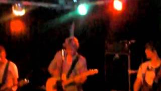 The Earphone Heads - Victoria @ Trianon