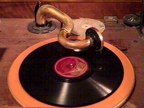 ADRIAN SCHUBERT SCRAPPY LAMBERT - I WOULDN'T CARE - ROARING 20'S VICTROLA