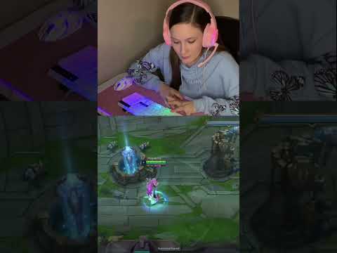 Seraphine’s quotes hit a little too hard sometimes 🤕 #leagueoflegends #pcgaming #seraphine