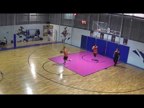 PROGRESSIVE  HOSTON CELTICS VS PISTOLS 71-63