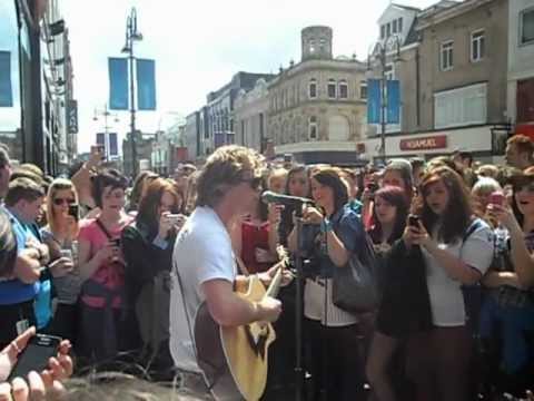 James Bourne - Sleeping With The Light On LIVE