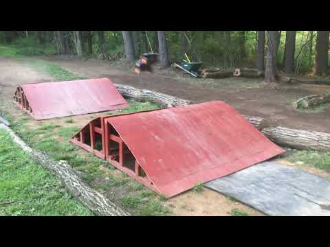 Traxxas Slash VXL 4X4 VS Tekno SCT410.3!!!