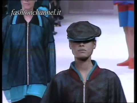 "Issey Miyake" Spring Summer 1992 Paris 1 of 4 Pret a Porter Woman by FashionChannel