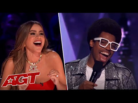 Comedian Mike E. Winfield and Sofia Vergara Become Besties on LIVE TV! Americas Got Talent Finale