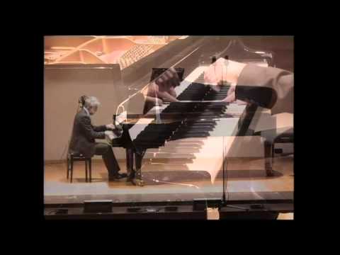 F. Liszt: Valse oubliée  n. 1 (S 215) - Andrea Padova