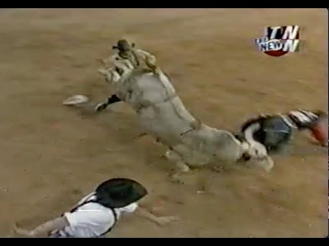 Straight Jacket bucks Cody Hart - 02 PBR Finals