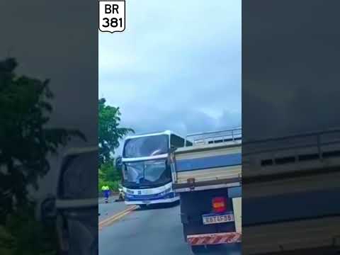 Acidente na BR 381 em São Gonçalo do Rio Abaixo MG.