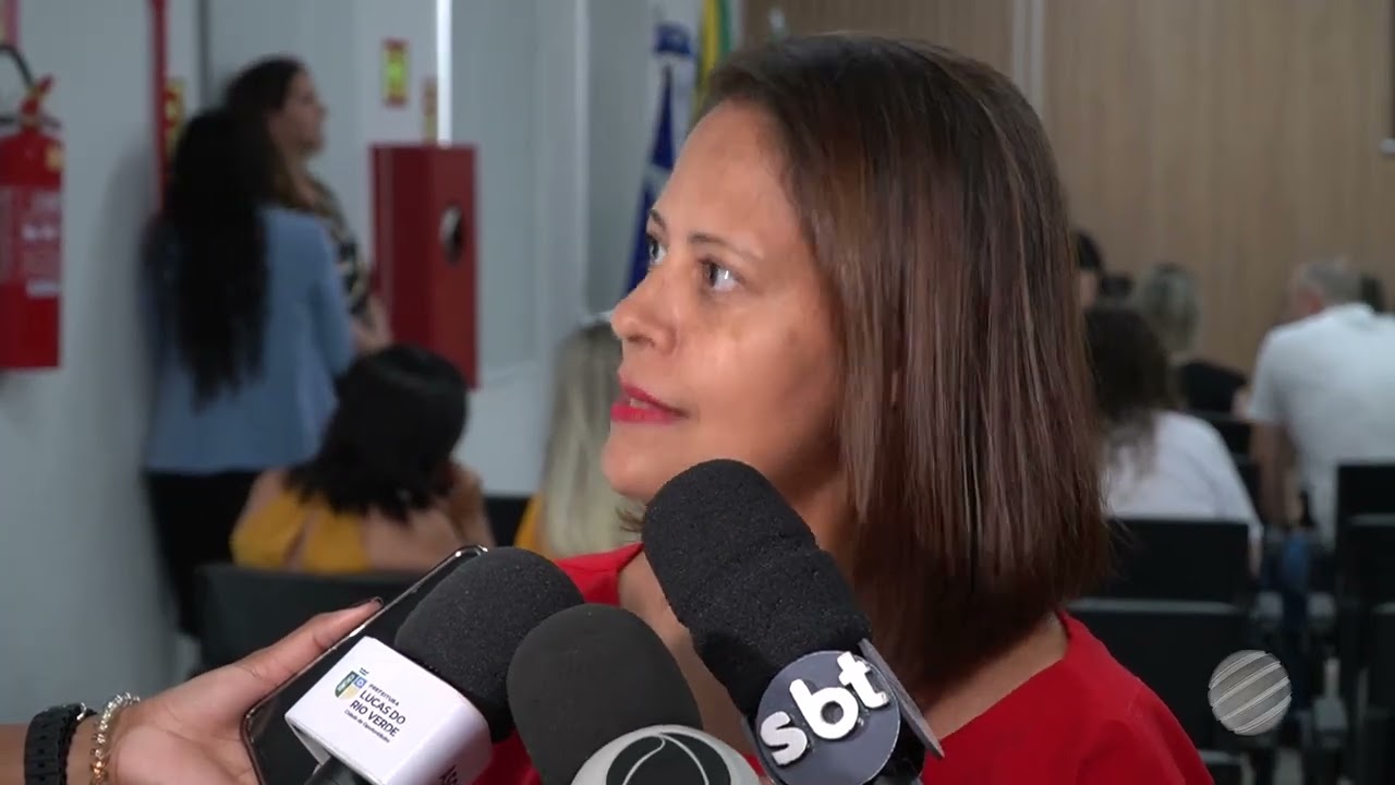 NOVOS AGENTES DE SAÚDE E AGENTES DE COMBATES ÀS ENDEMIAS SÃO EMPOSSADOS