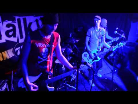 The Fialky - The Fialky - Unavený a zničený /Slobodná Európa/ cover 15.4.