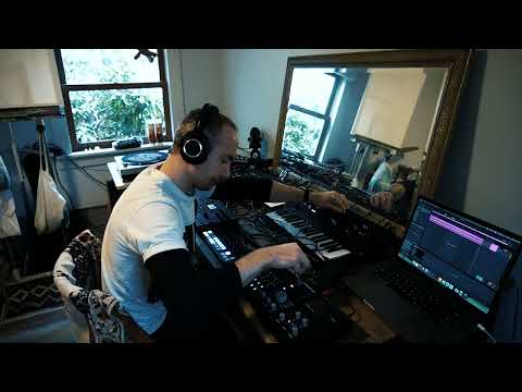 Following the leader | Digitakt, Digitone, Octatrack, Torso T-1, Minilogue XD, Model D, DX100