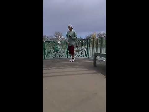 Distancia //……Dreyck Street