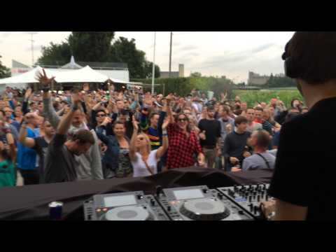 HERNAN CATTANEO  playing ERAN AVINER - BP  "Jade " promo 12-07-2015