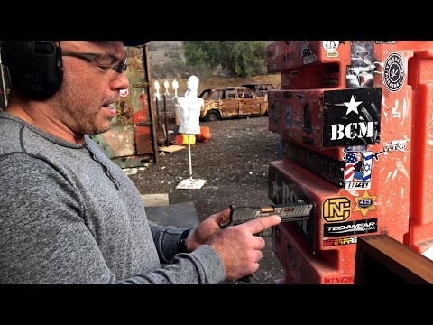 @joerogan Shoots the Pit Viper for the First Time 🐍