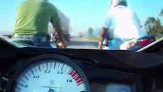 preview picture of video 'DANGER: nóia na moto  - PERIGO: crazy on the road'