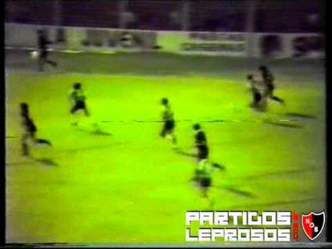 1987-88 - Campeonato Argentino - Fecha 22 - Deportivo Armenio 2 - 2 Newell's (Goles NOB)