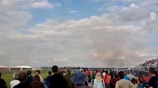 preview picture of video 'Frecce Tricolori @ Royal International Air Tattoo RIAT 2014 - Fairford 13-07-2014'