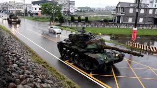 Re: [新聞] 撞擊畫面曝！民車突竄出...333旅軍車遭