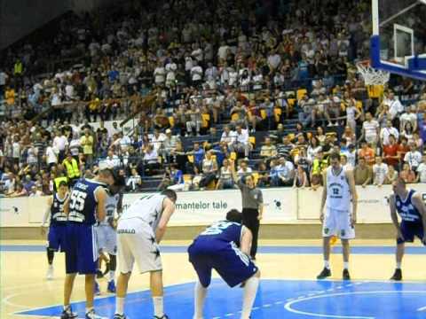 Atmosfera de zile mari la Olimpia, BC Timisoara - U Cluj 76-72