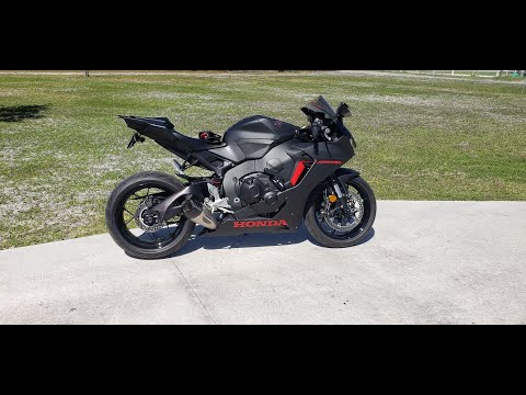 Honda CBR1000RR, Insta360 One X2, Nexx X.Vilitur Latitude, Yoshimura Exhaust, Puig