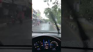 Download lagu Story WA nyetir saat Hujan ‼️ #ytshorts #youtubeshorts #driving #storywa mp3