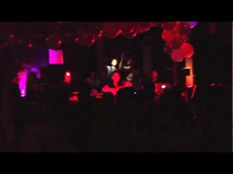 Alex Niggemann playing a classic @ Relief Musik London 14.10.12