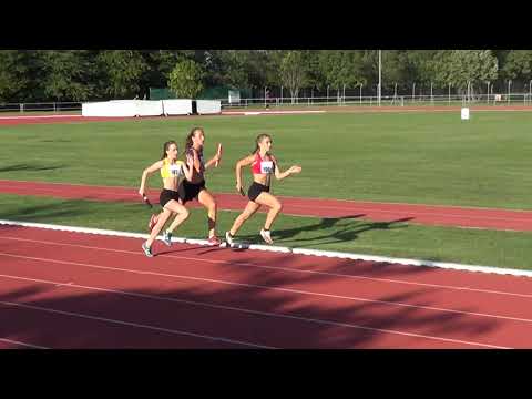 serdülő leány 4x300m 1. futam